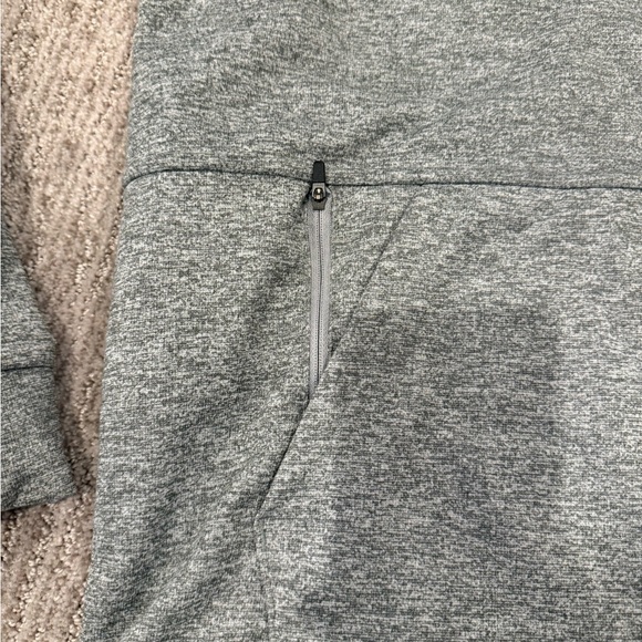 NWOT - Nike Heather Gray Therma Hoodie - Picture 3 of 5